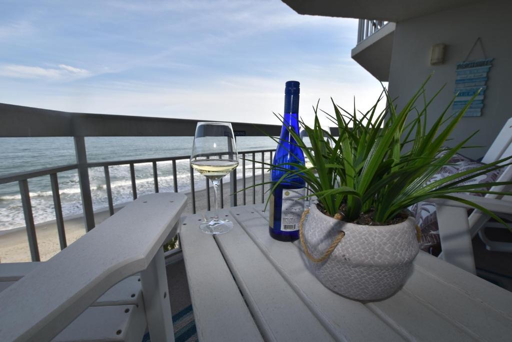 Garden City Apartment | 0407 Waters Edge Resort condo