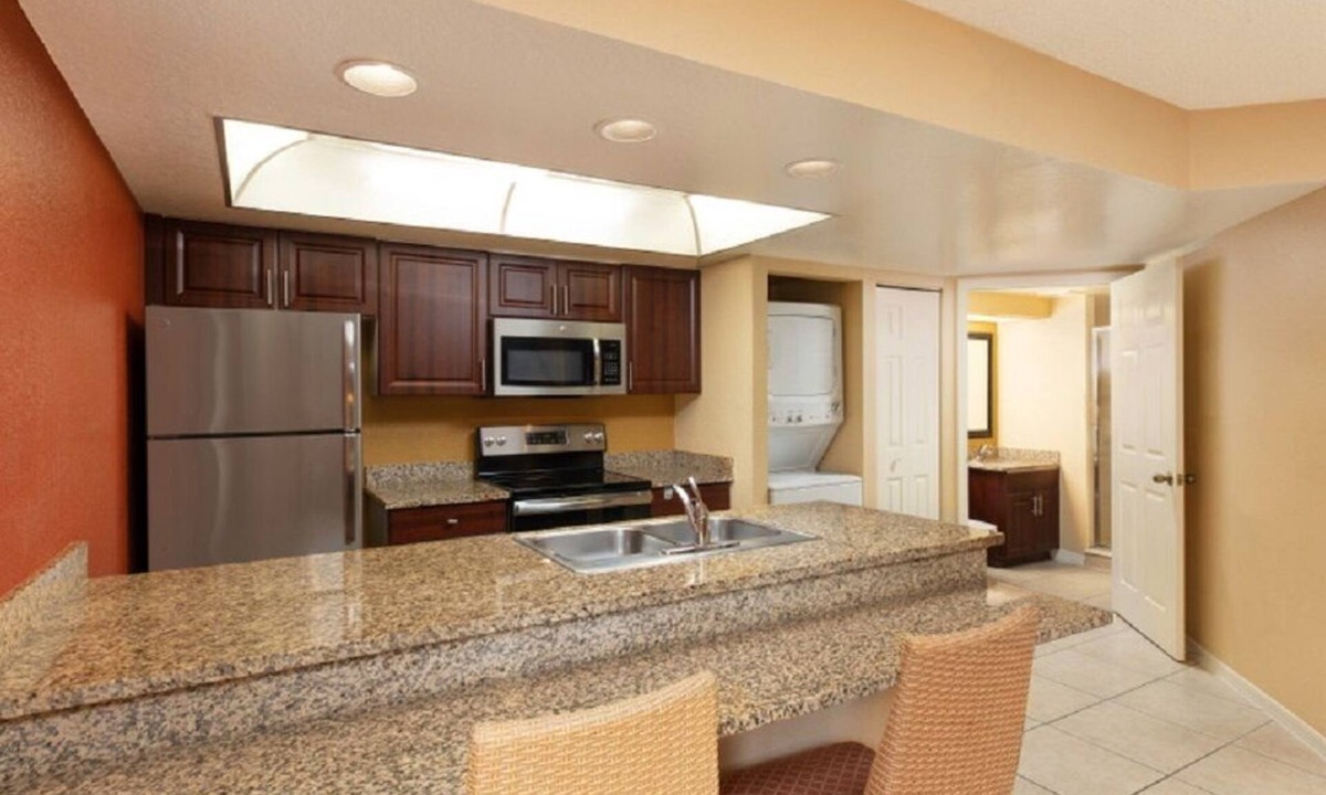 Breakfast Shuttle | West Kissimmee