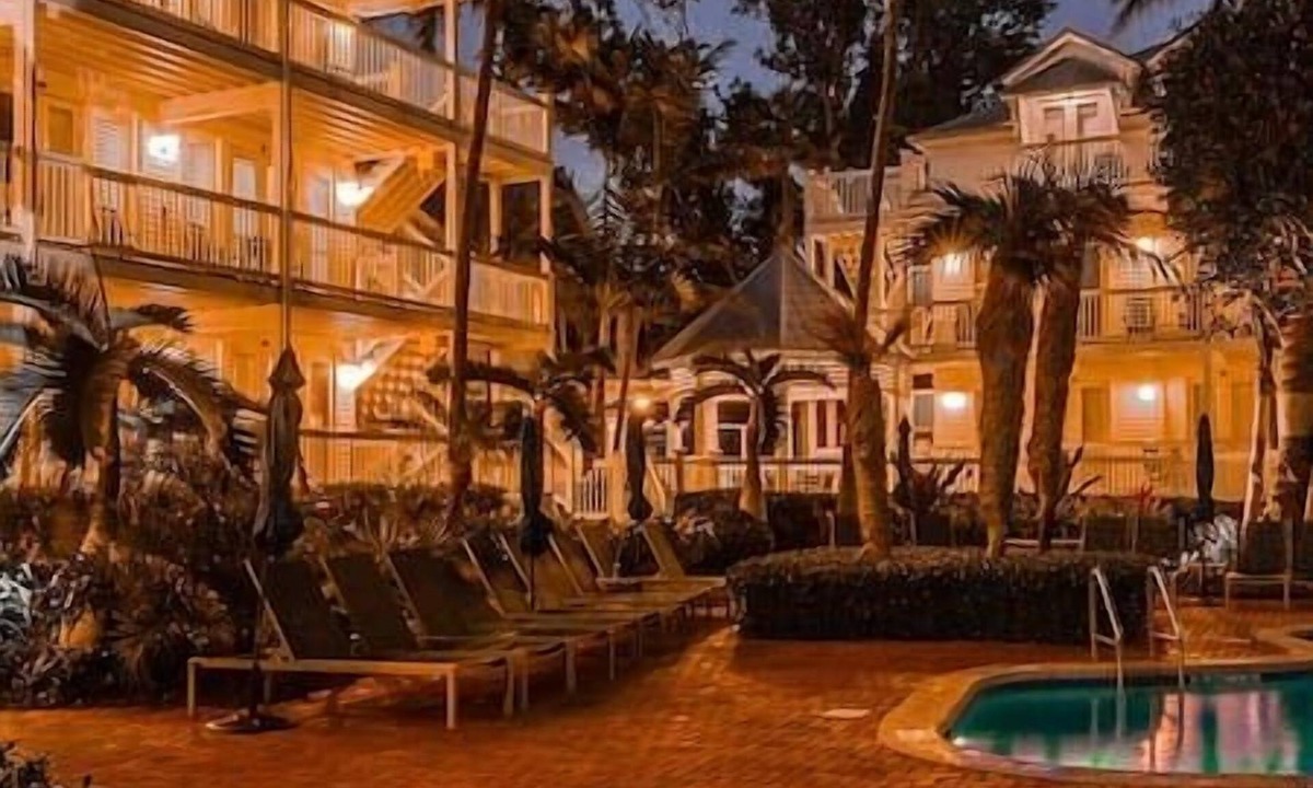 Old Town Resort | 1 Coconut Beach Resort, Great Location, Hot Tub!