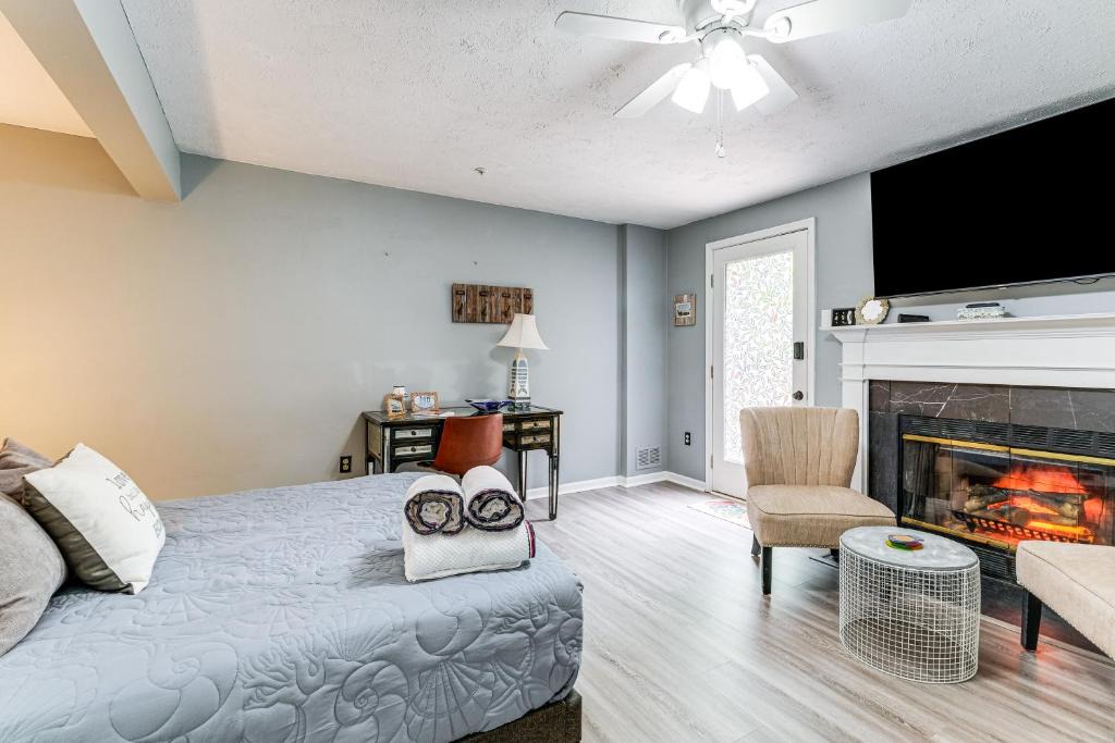 Croom Apartment | 1 Mi to Boardwalk: Convenient North Beach Apt!