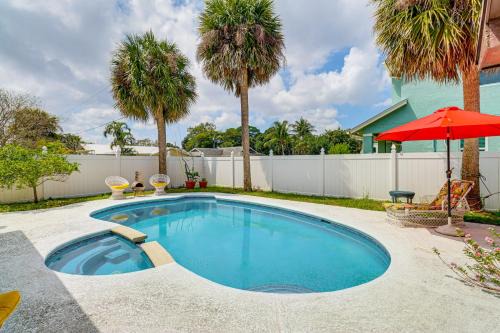 Stuart House | 1 Mi to Dtwn Stuart: Bright Home w/Pool & Spa!