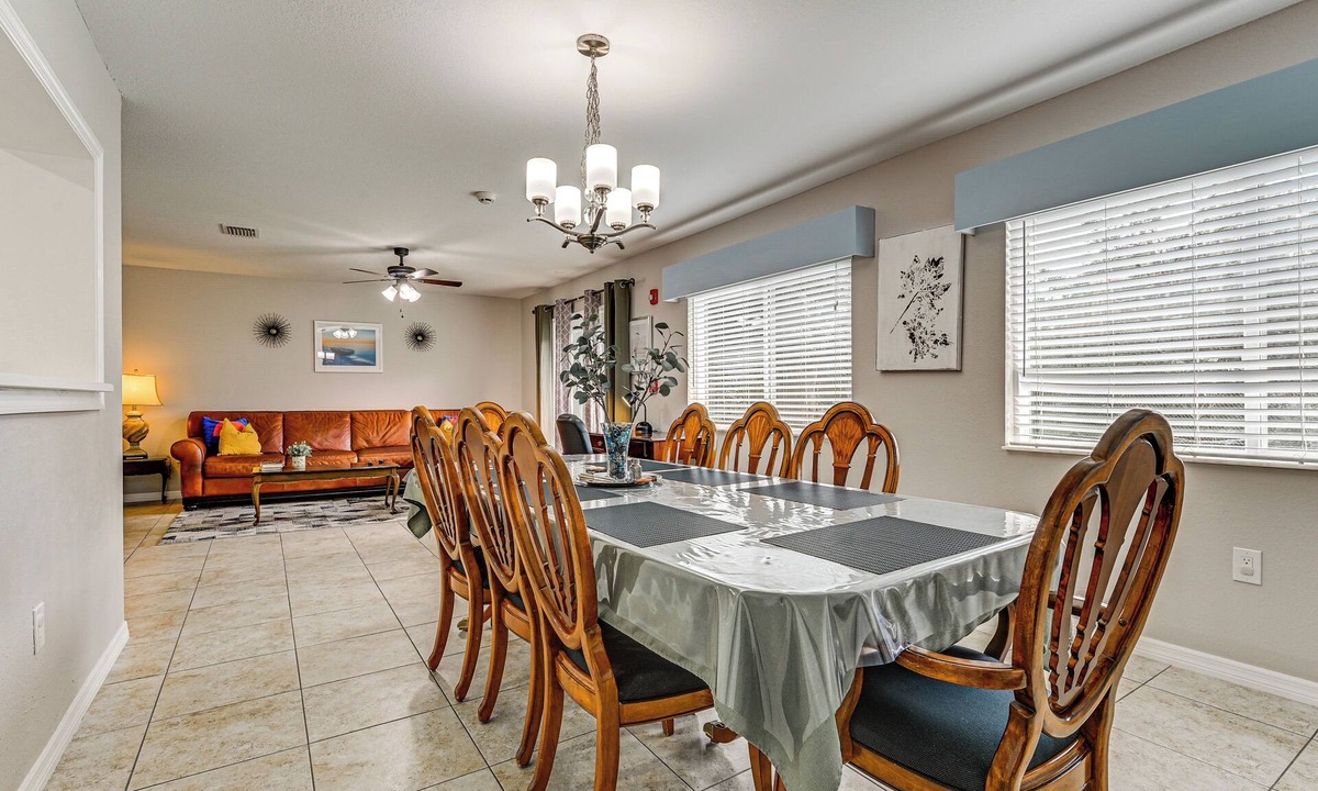 Lutz House | 10 Mi to Adventure Island: Home w/Fenced Yard!