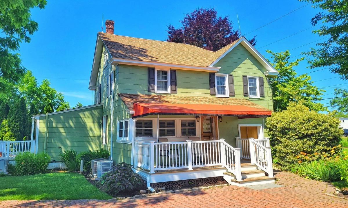 Clermont House | 10 Minutes to the beach! Historic home on the Jersey Shore.