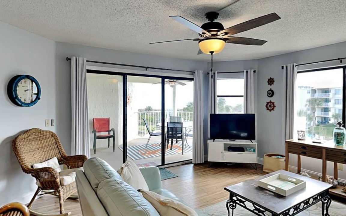 Butler Beach Condo | 100 m² Condo ∙ 3 bedrooms ∙ 6 guests