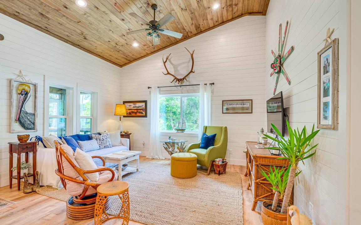 Yankeetown Cottage | 102 m² Cabin ∙ 2 bedrooms ∙ 6 guests