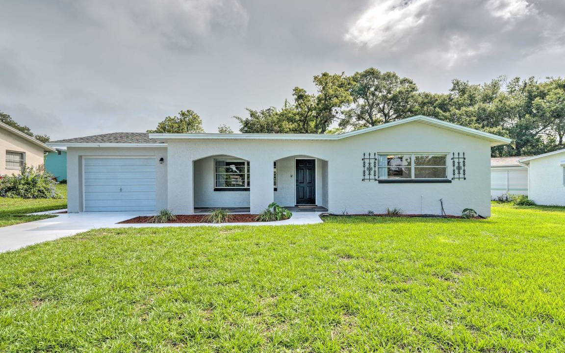 Pine Ridge House | 102 m² House ∙ 2 bedrooms ∙ 4 guests