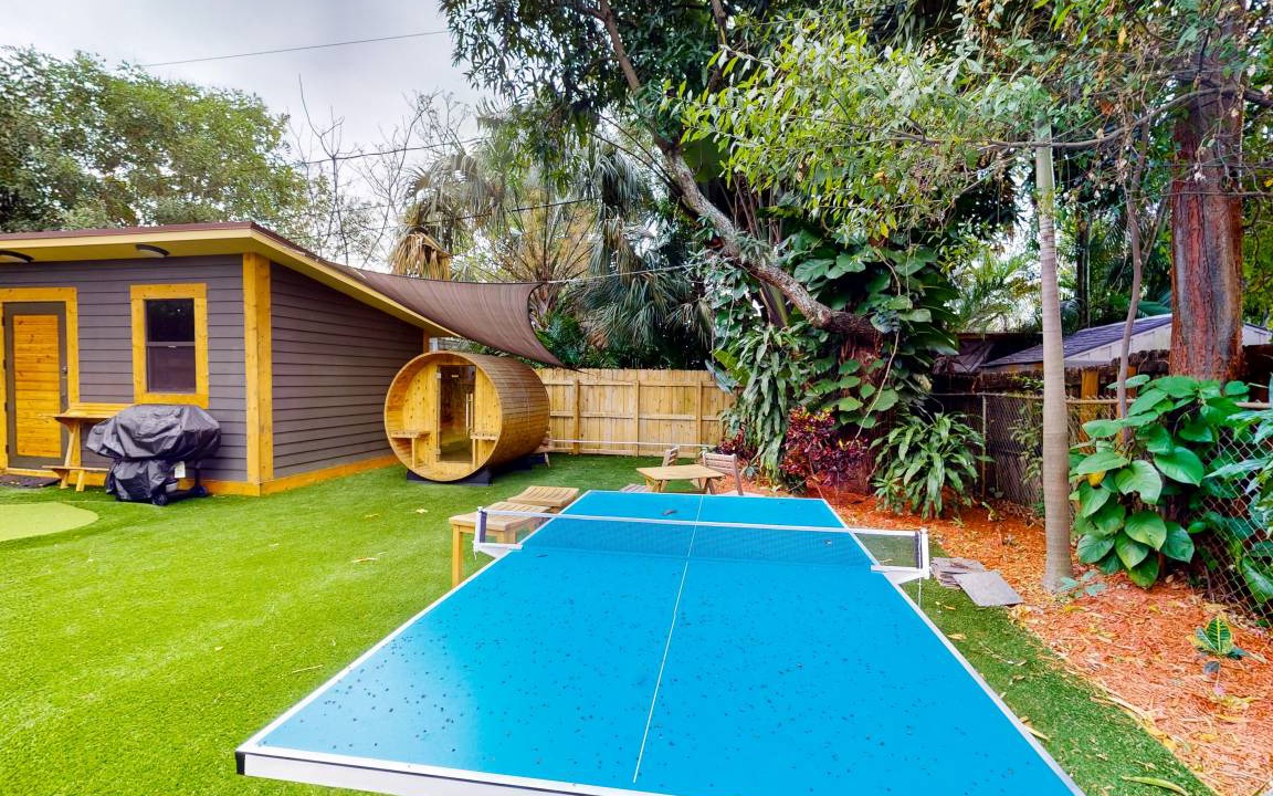 Poinciana Park House | 104 m² House ∙ 3 bedrooms ∙ 6 guests