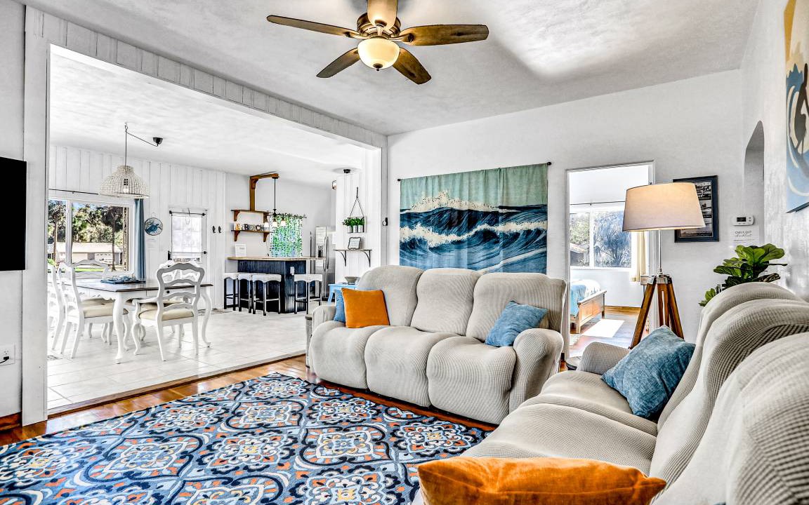 Edgewater House | 109 m² House ∙ 3 bedrooms ∙ 6 guests