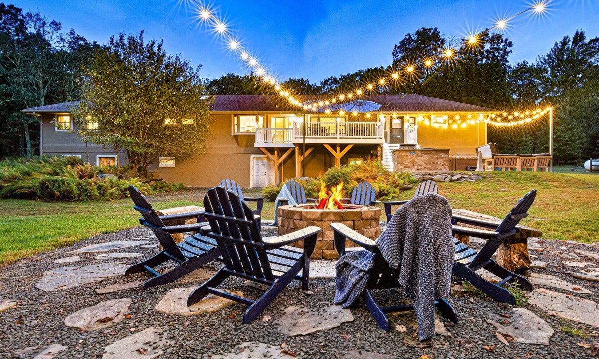 Dingmans Ferry House | 10Acre Secluded Retreat: Hot Tub, Arcade, Fire Pit