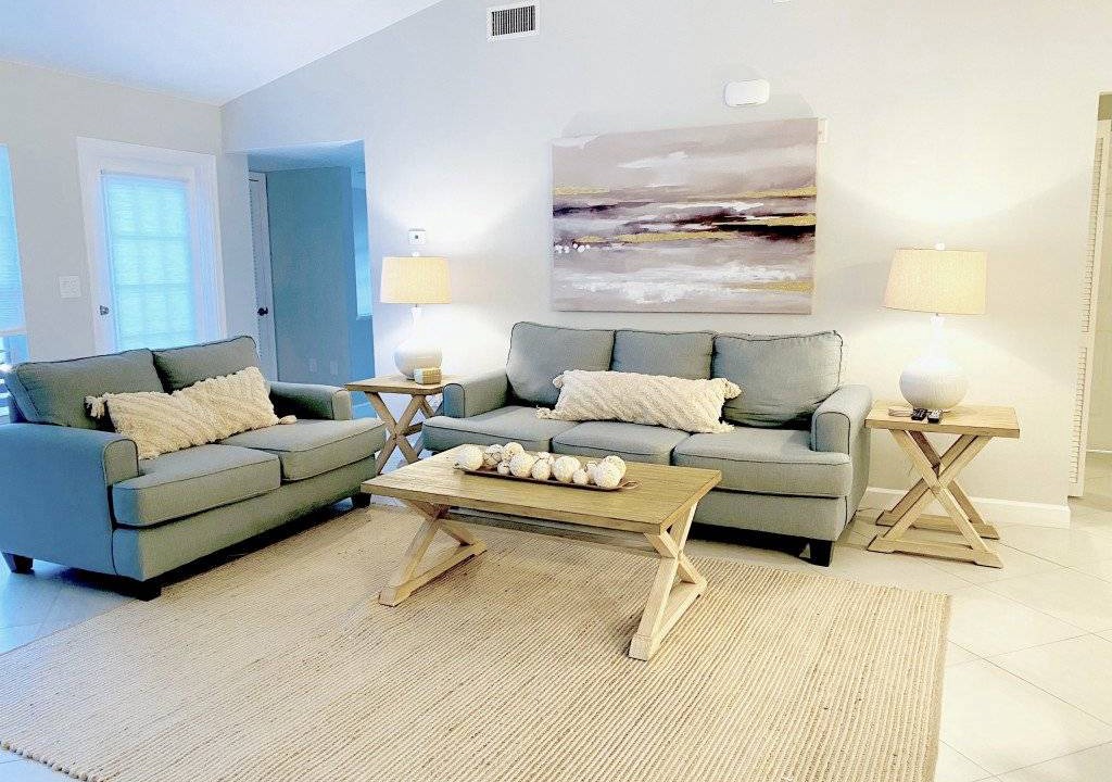 Pelican Bay Condo | 111 m² Condo ∙ 3 bedrooms ∙ 6 guests