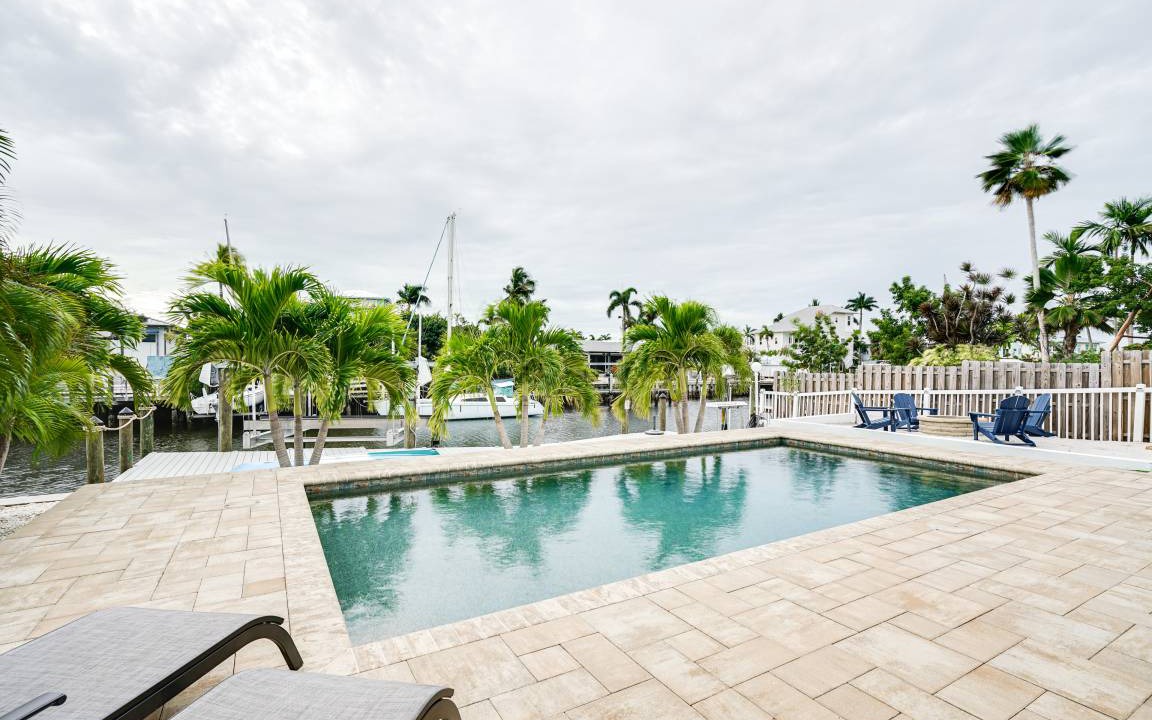 Saint James City House | 111 m² House ∙ 4 bedrooms ∙ 8 guests
