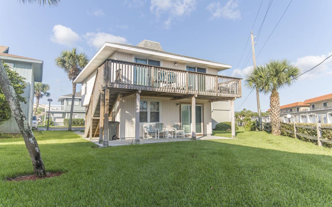 Surfcrest Village Condo | 112 m² Condo ∙ 4 bedrooms ∙ 7 guests