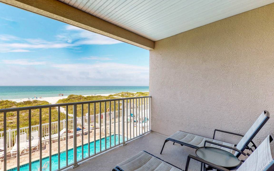 Independence Square Condo | 121 m² Condo ∙ 2 bedrooms ∙ 6 guests