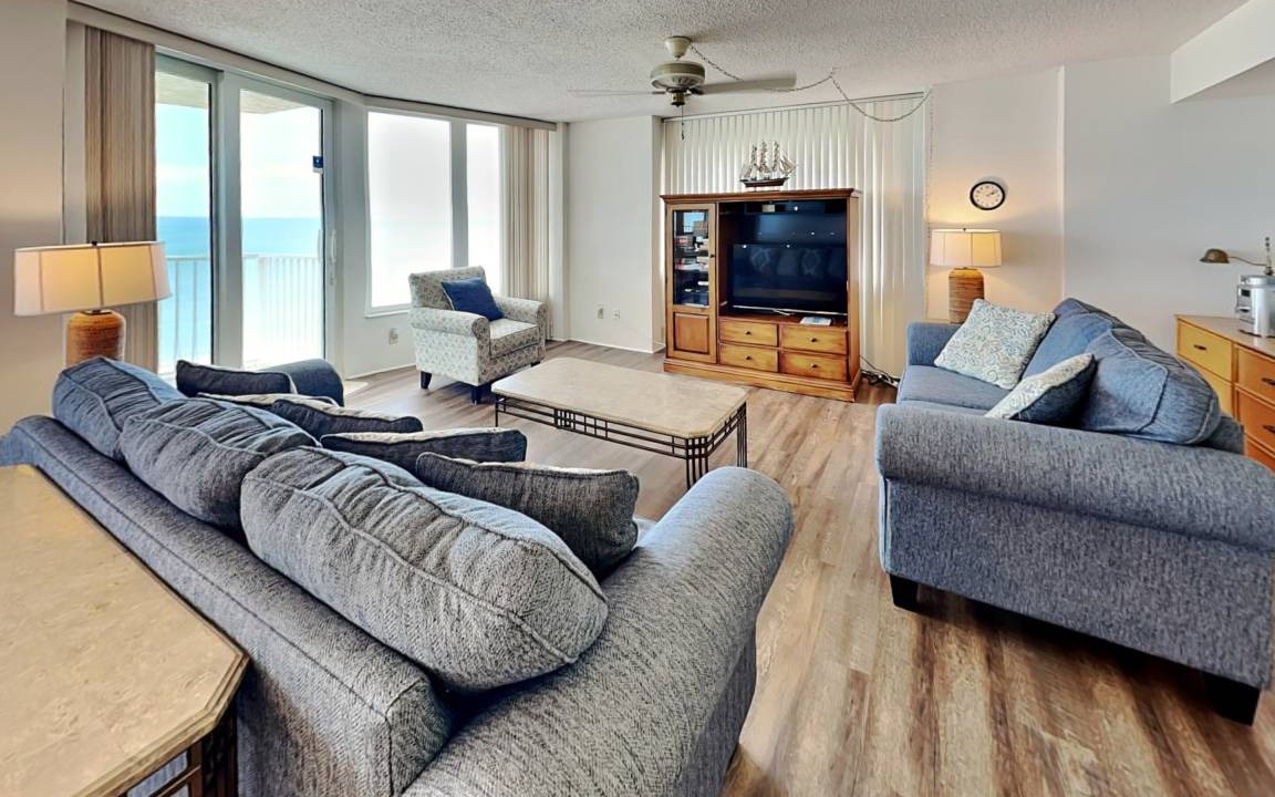Daytona Beach Shores Condo | 124 m² Condo ∙ 3 bedrooms ∙ 9 guests