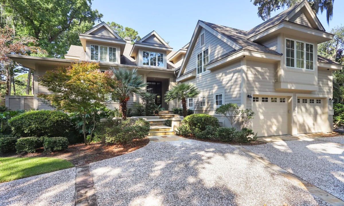 Heritage Woods House | 13 Wagon Rd. Vacation paradise! Close to the beach! Water view!