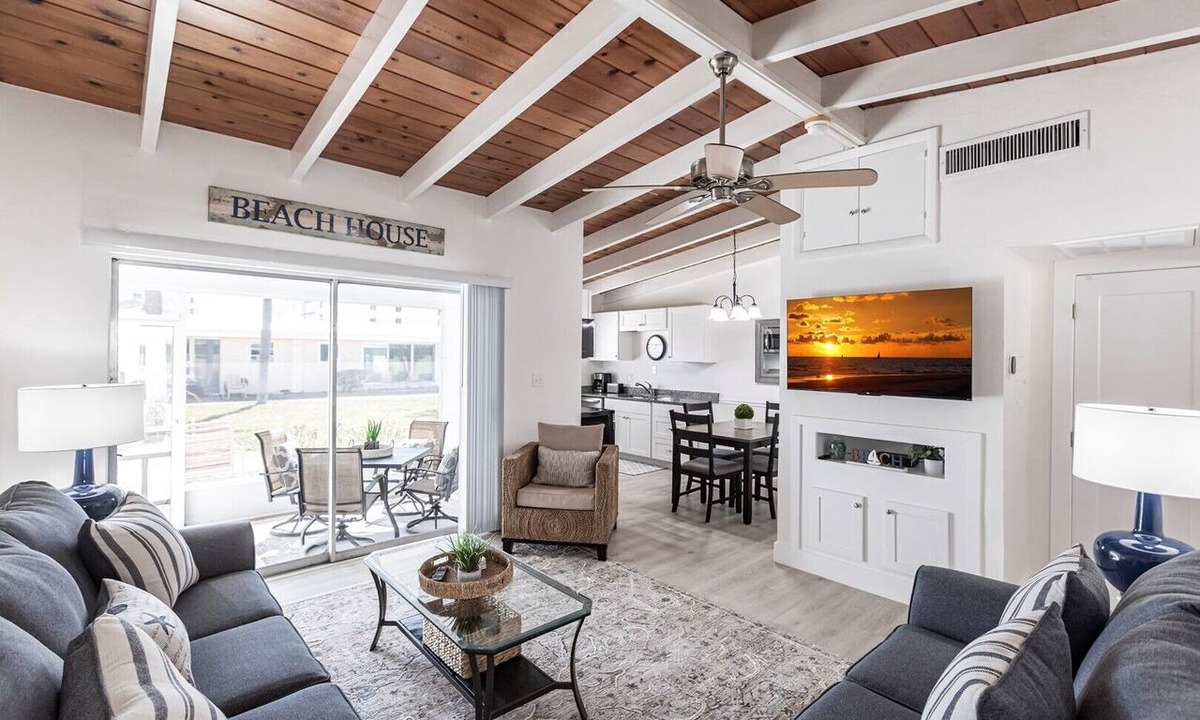 Siesta Key Villa | 14 Premium - Beach Bliss - Relax in a Gorgeous One-Bedroom Villa on Siesta Key