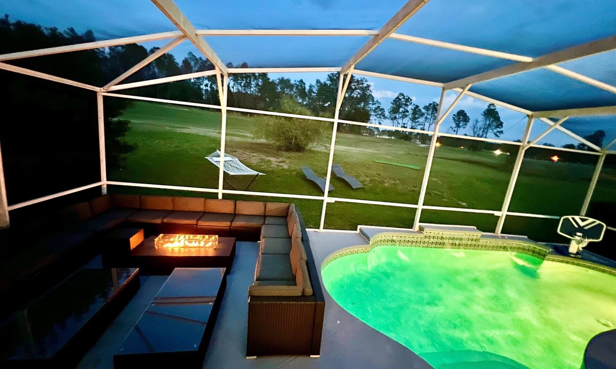 Highlands Reserve House | 14 room DisneyEstate by AmericanVacationLiving