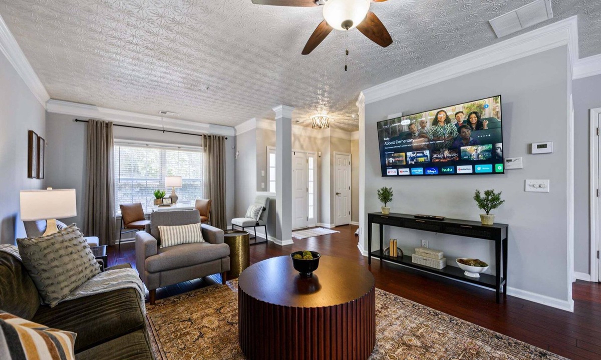 Woodstock Villa | 1431 Bay Overlook Dr, Woodstock