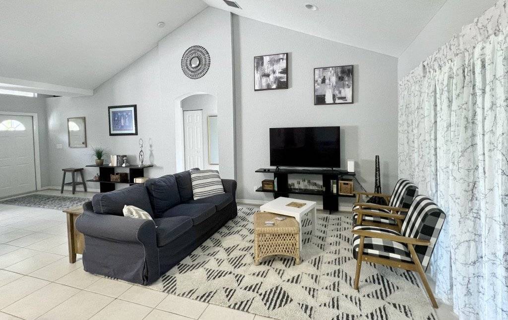 Jog Road House | 149 m² House ∙ 3 bedrooms ∙ 6 guests