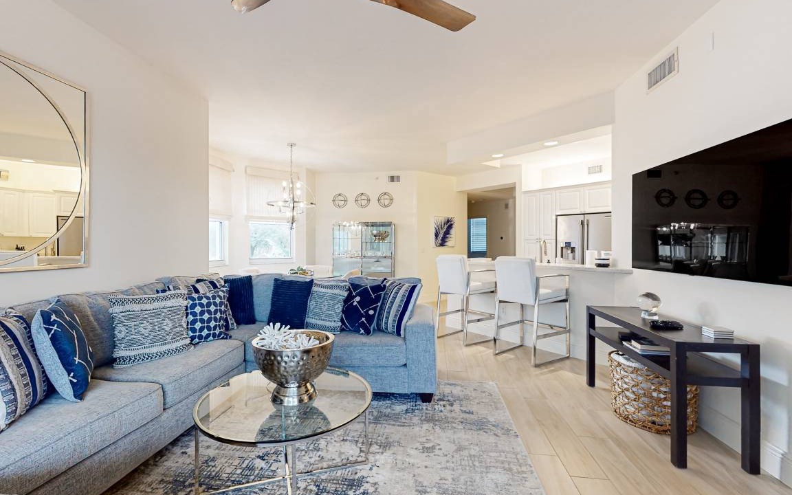 Vanderbilt Beach Condo | 151 m² Condo ∙ 3 bedrooms ∙ 6 guests