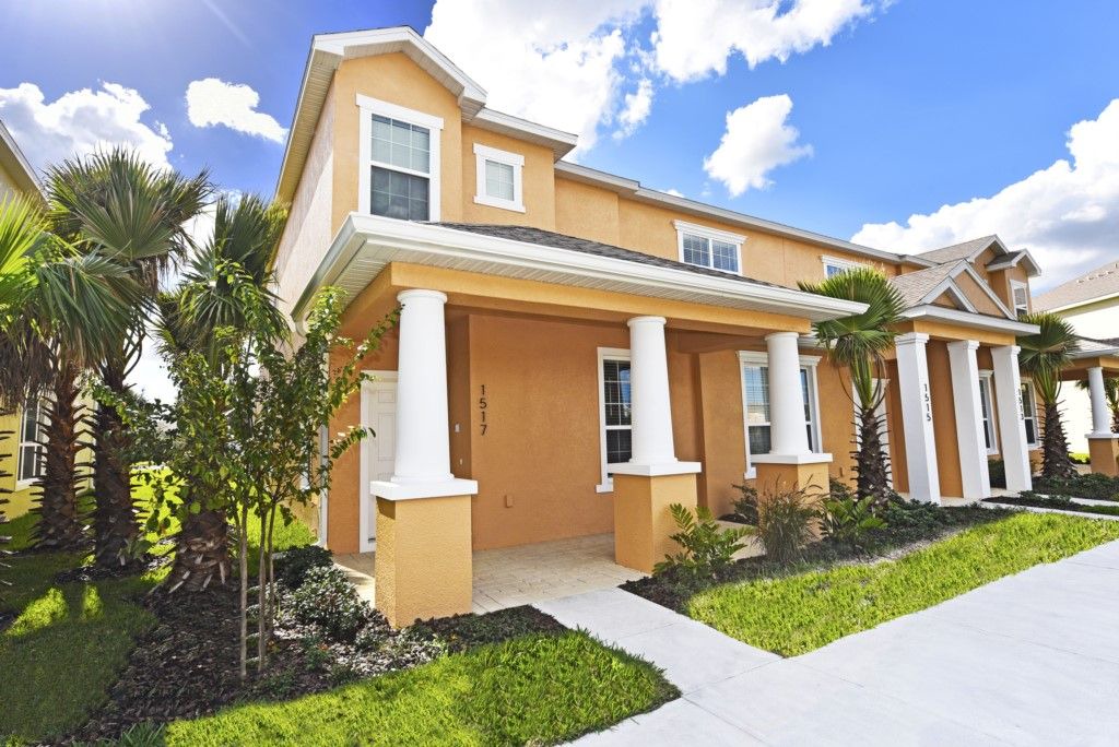 Four Corners House | 1517RC Silver Creek Home