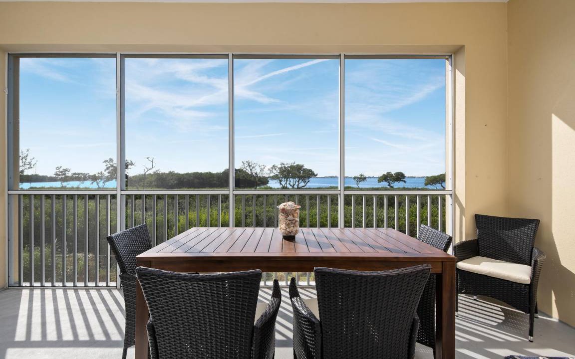 Whitney Beach Condo | 155 m² Condo ∙ 3 bedrooms ∙ 7 guests