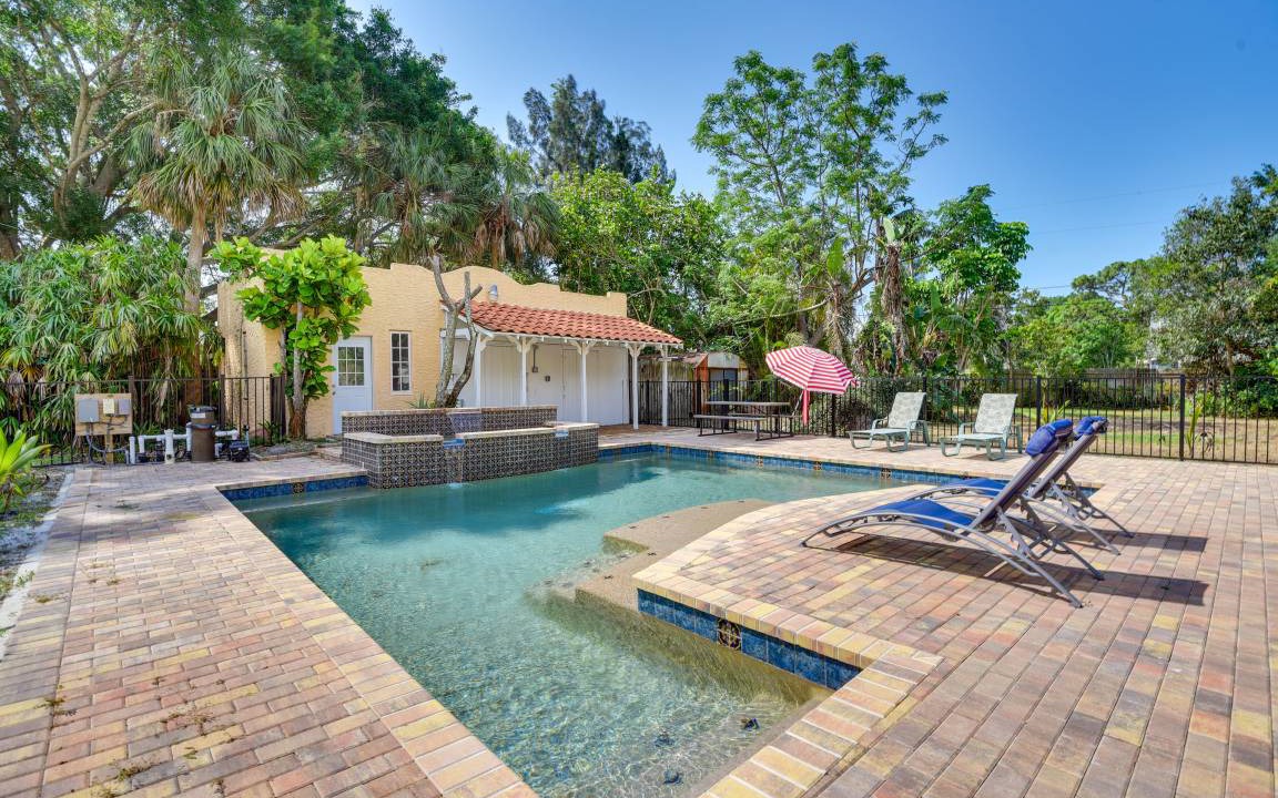 Whitfield House | 156 m² House ∙ 3 bedrooms ∙ 6 guests