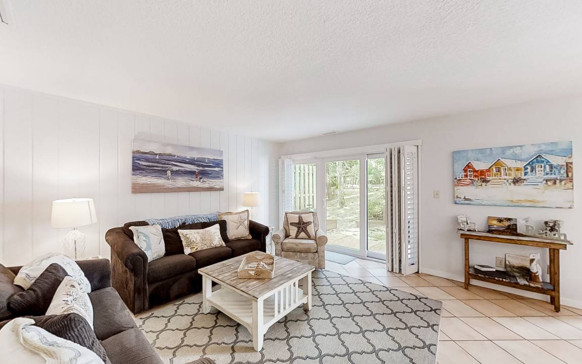 Fernandina Beach Condo | 157 m² Condo ∙ 3 bedrooms ∙ 6 guests
