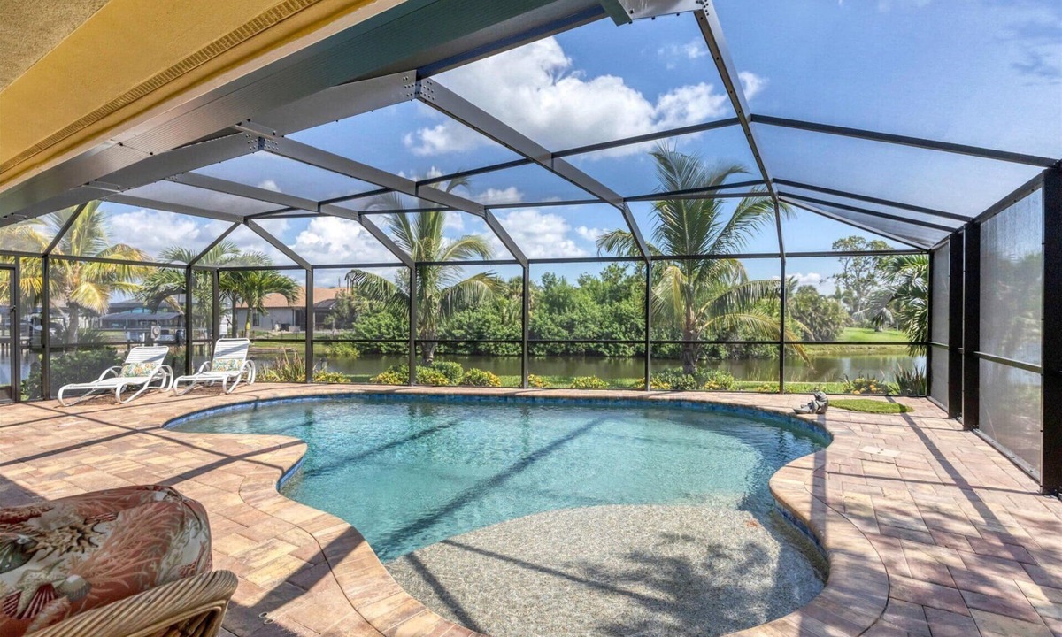 South Gulf Cove House | 15736 Lakeland Circle