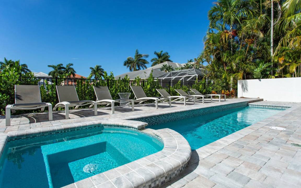 Naples Park House | 158 m² House ∙ 5 bedrooms ∙ 10 guests