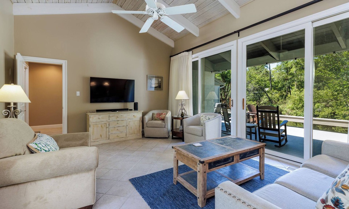 South Beach Villa | 1586 Lagoon Villa, Pet Friendly,Hosts 8 in Sea Pines