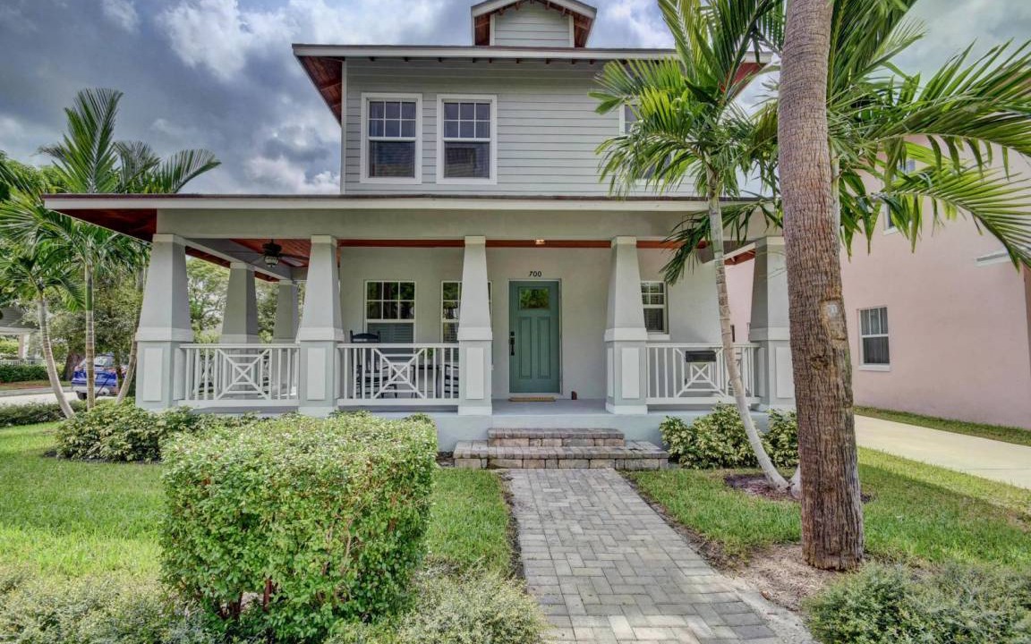 Grandview Heights House | 167 m² House ∙ 3 bedrooms ∙ 6 guests