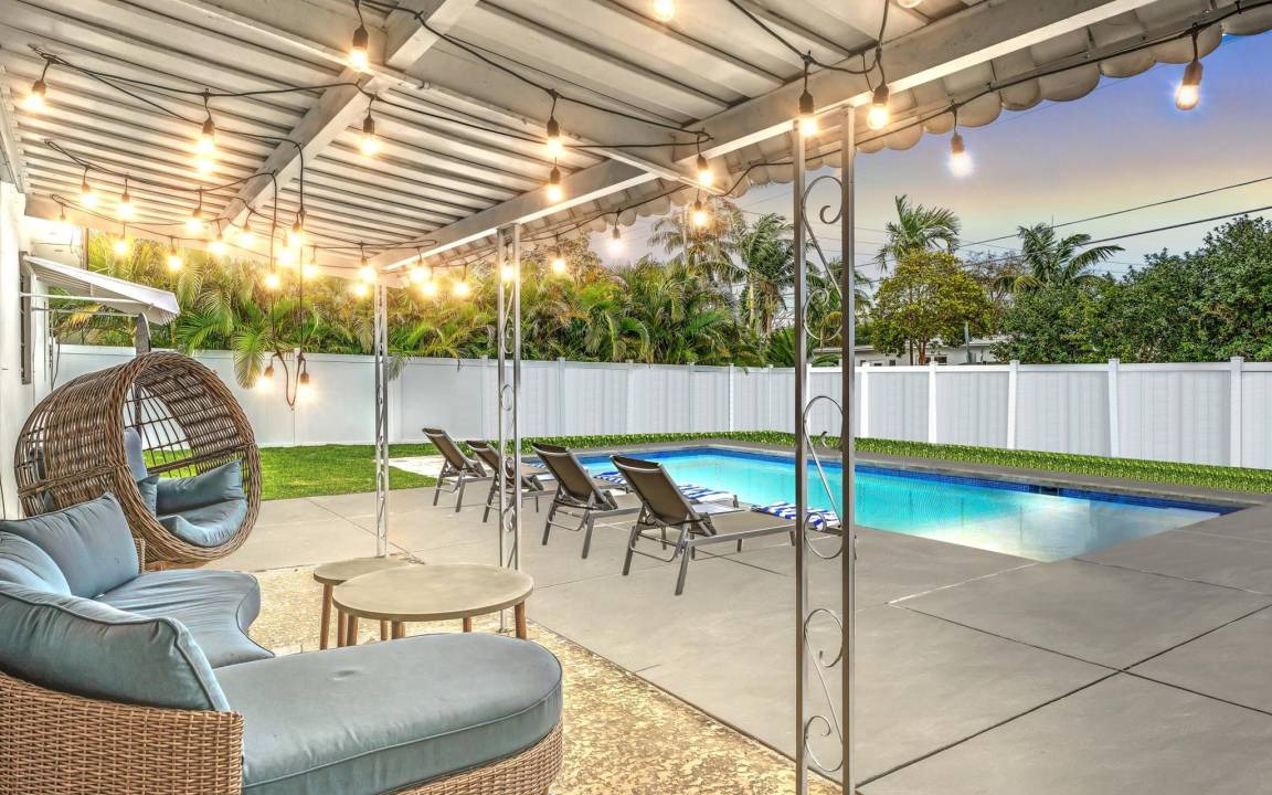 Hollywood Hills House | 172 m² House ∙ 3 bedrooms ∙ 8 guests