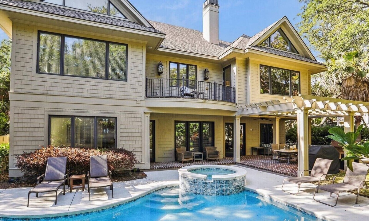 Oceanside House | 18 Sandhill Crane ~ Luxury 2nd Row Ocean Home in Sea Pines with Elevator!