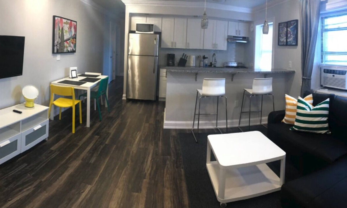 Union City Apartment | 1817 4F · Deluxe 2bed Apt-20min to Time SquareParking Avail