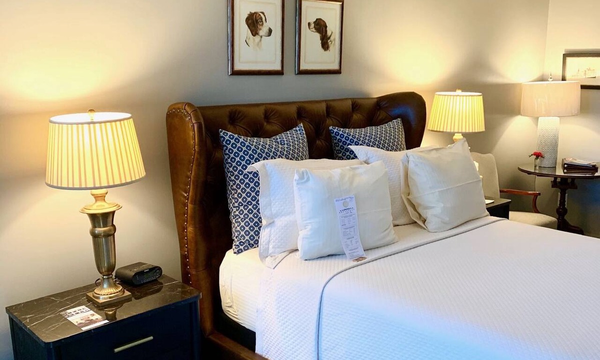 Macon Bed & Breakfast | 1842 Inn