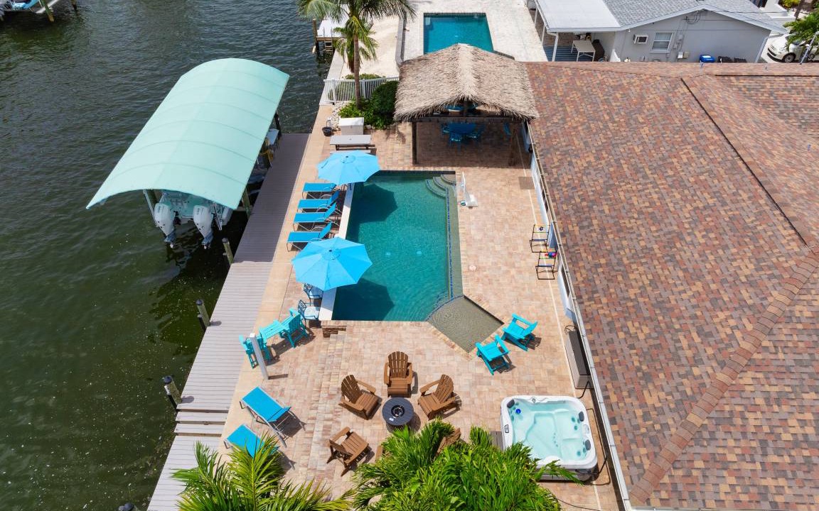 Whitney Beach House | 186 m² House ∙ 3 bedrooms ∙ 10 guests