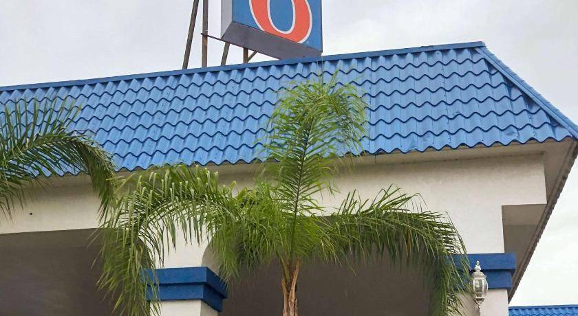 Daytona Beach Hotel | 19 m² Hotel ∙ 10 guests