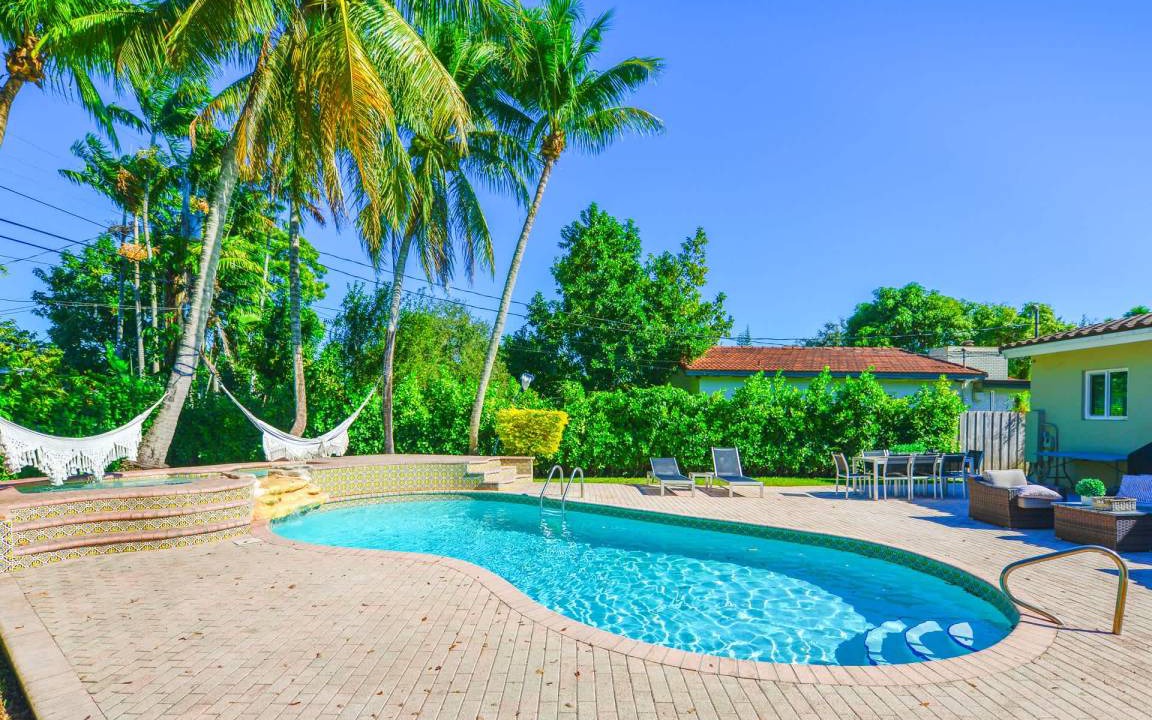 Ludlam House | 191 m² House ∙ 4 bedrooms ∙ 10 guests