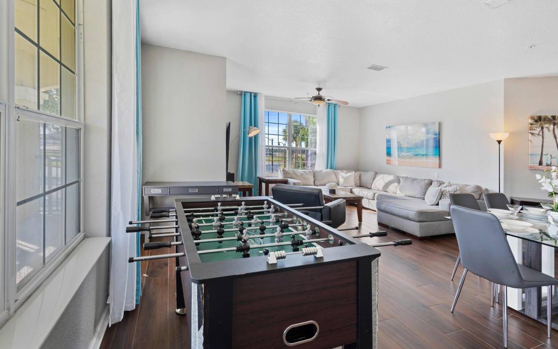 Florida Central Atlantic Coast Condo | 195 m² Condo ∙ 4 bedrooms ∙ 12 guests