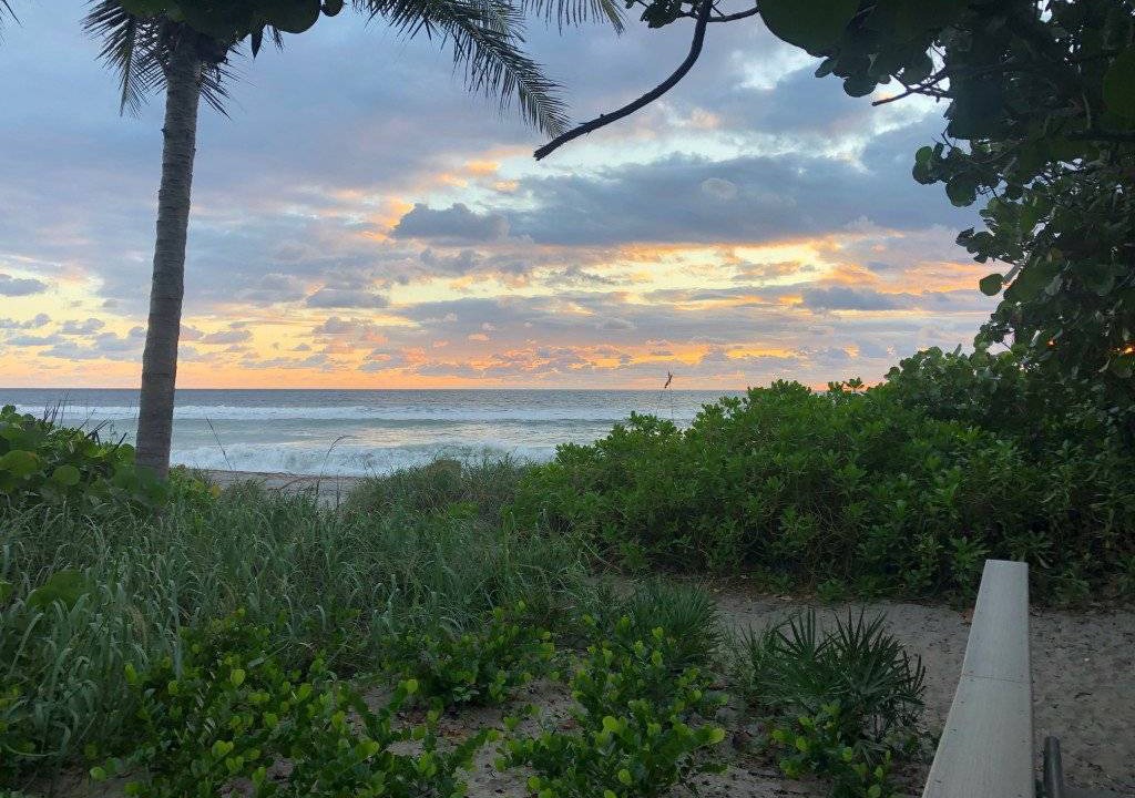 Juno Beach House | 195 m² House ∙ 3 bedrooms ∙ 7 guests