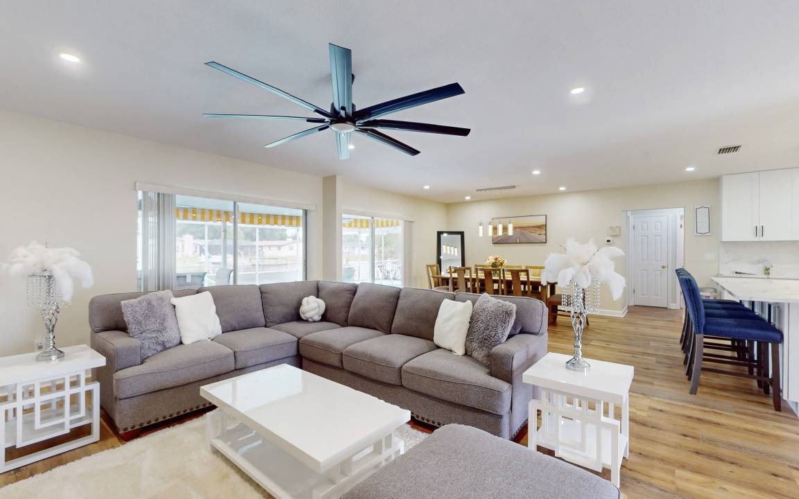Clearwater House | 198 m² House ∙ 4 bedrooms ∙ 10 guests
