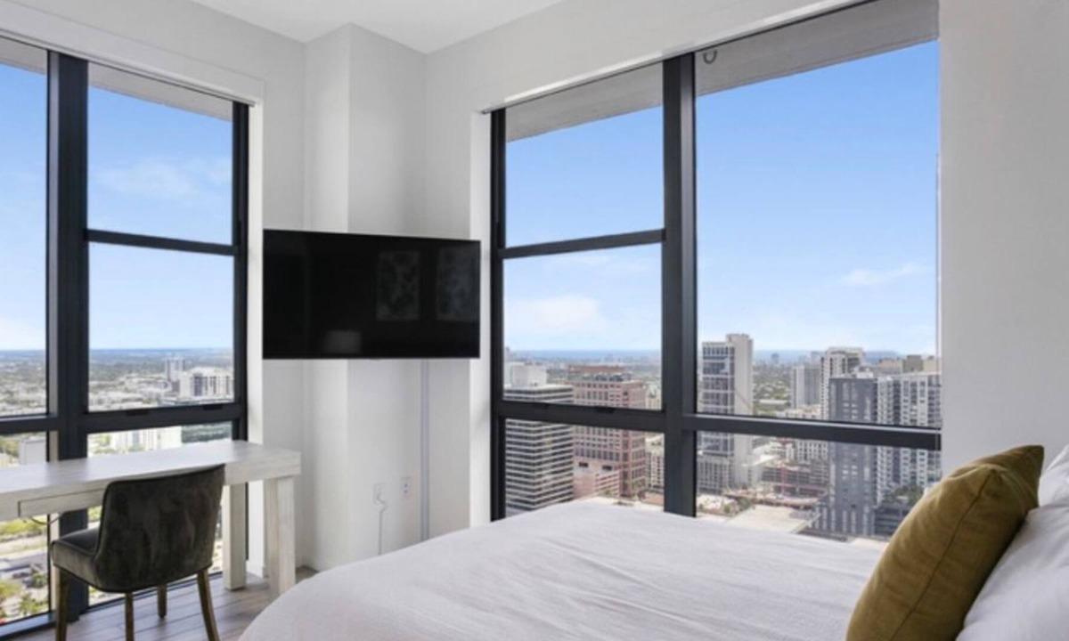 Sailboat Bend Apartment | 2/2 Las Olas Luxury Riverwalk Fort Lauderdale