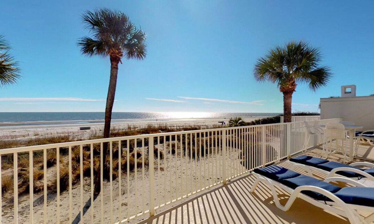 Palmetto Dunes Villa | 2 Beach Villa Steps From the Sand!