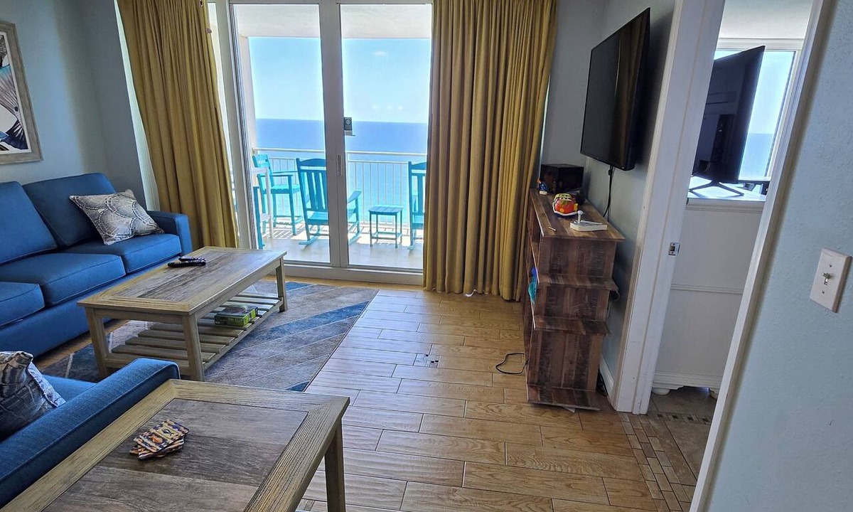 Panama City Beach Resort | 2 bedroom 2 bathroom Condo Emerald beach 2430 Free" 2 Beach chairs & 1 umbrella!