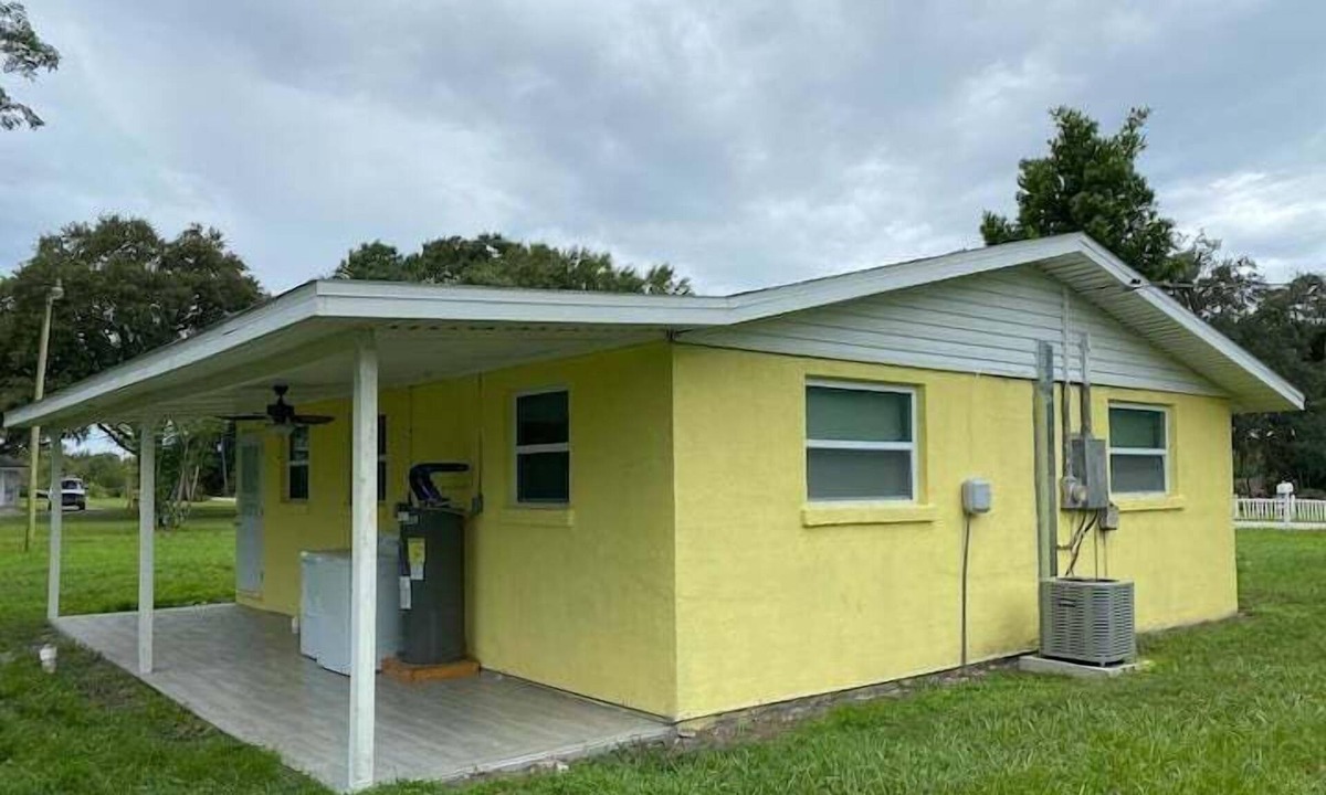 Parrish Apartment | 2 Bedroom 784218 by Houzlet