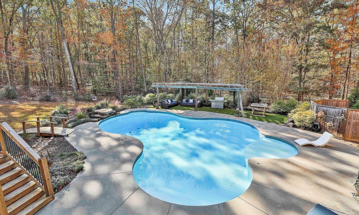Fayetteville Other | 2-bedroom basement farmhouse suite nearby to Trillith Studios and Peachtree City