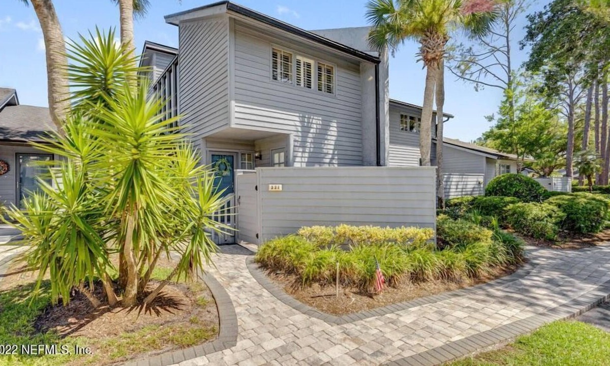Sawgrass Condo | 2 Bedroom Condo 417669 by Houzlet