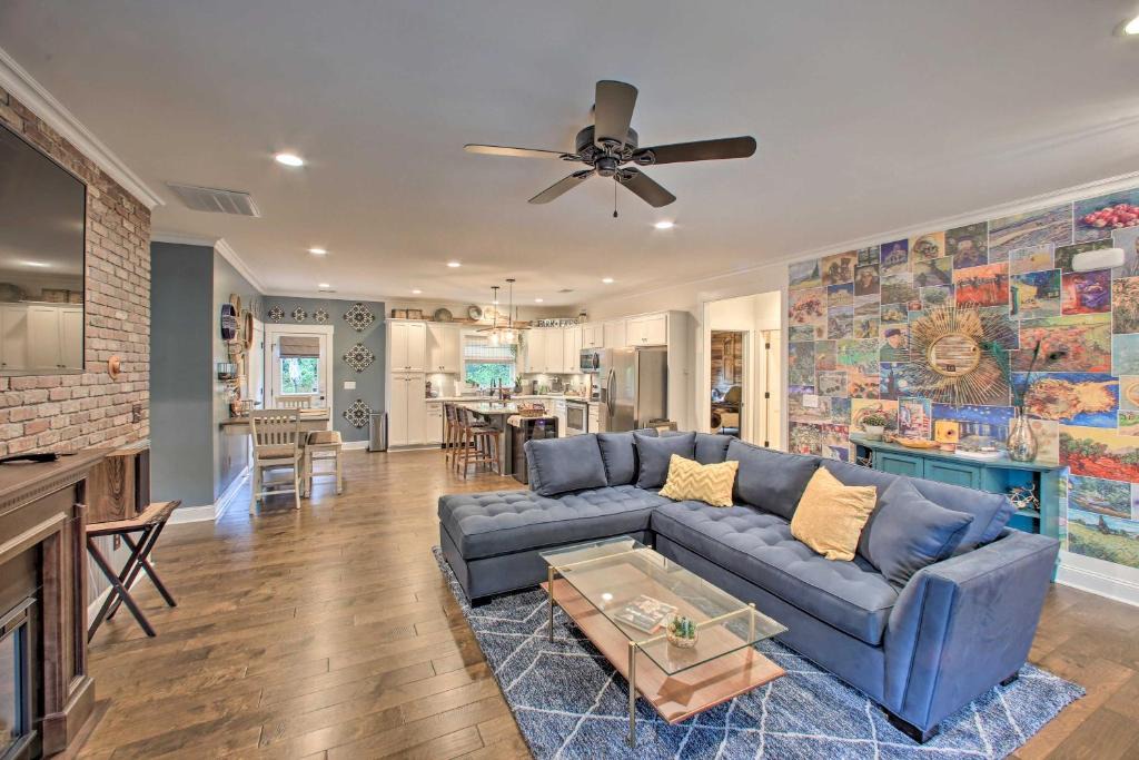 Parker House | 2 Mi to Downtown: Luxe Greenville Retreat!