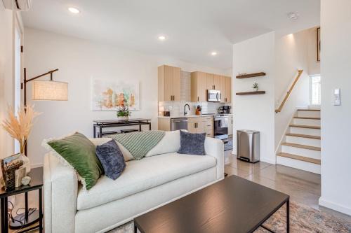 Knoxville House | < 2 Mi to Dtwn: Modern Townhome in Knoxville